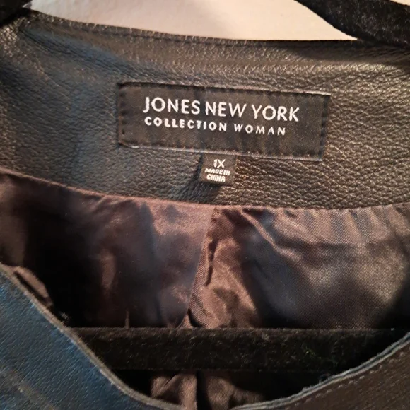 Chic Vintage Ladies Black Leather Quilted Jacket - Picture 3 of 3